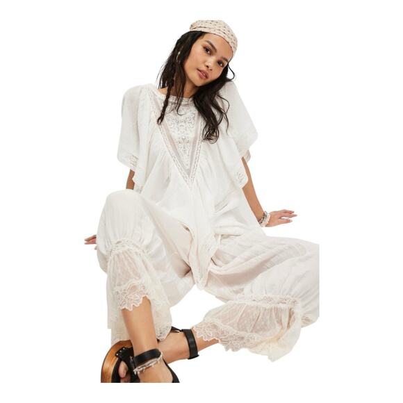 Free People Oversized Blouse 
Bailey Cape Top 
NWT PTP 21” $148 - Picture 5 of 8